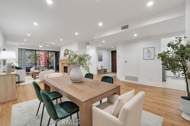 4792 Park Encino Ln Unit 102 — photo