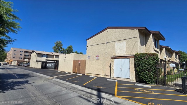 13701 Hubbard Unit#7 — photo