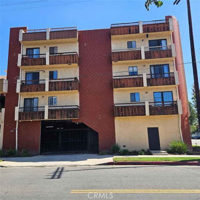 8710 Independence Ave #202 — photo