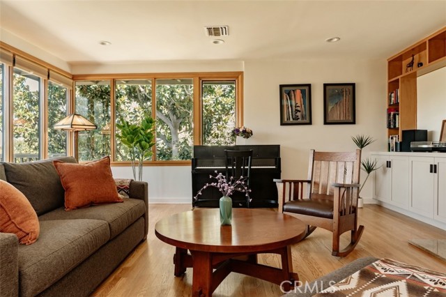 13201 Cheltenham — photo