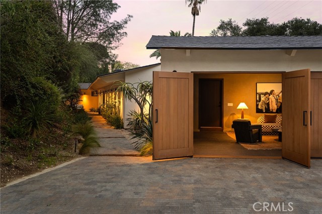 3655 Wrightwood Dr — photo