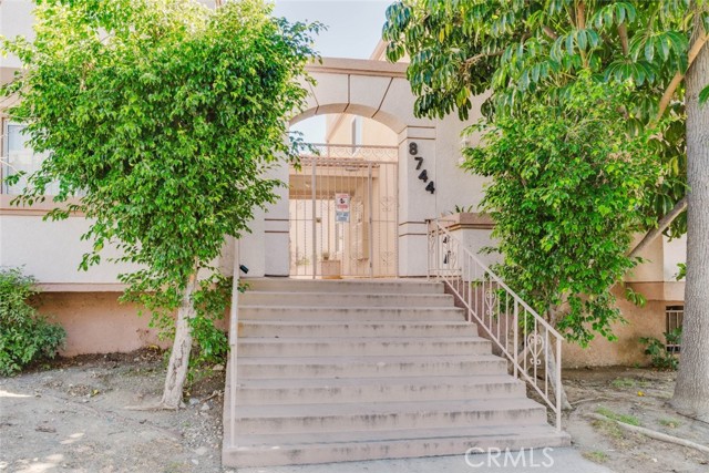 8744 Darby Ave 14 — photo