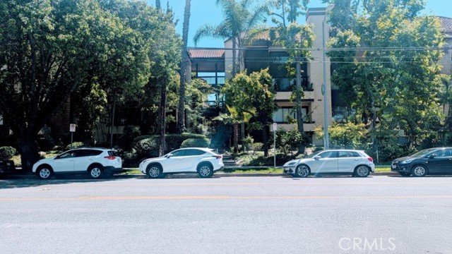 13214 Moorpark Unit 108 — photo