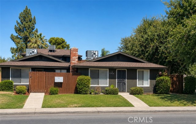 2824 N Half Moon Dr — photo