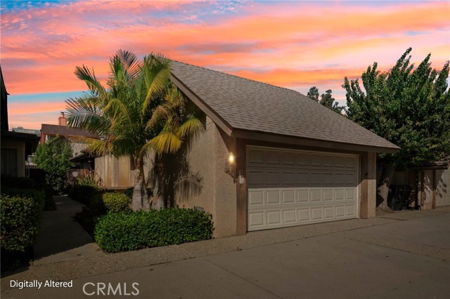 9930 Owensmouth Ave 10 — photo