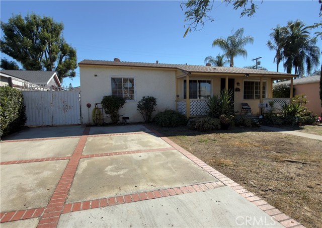 8360 Katherine Ave — photo