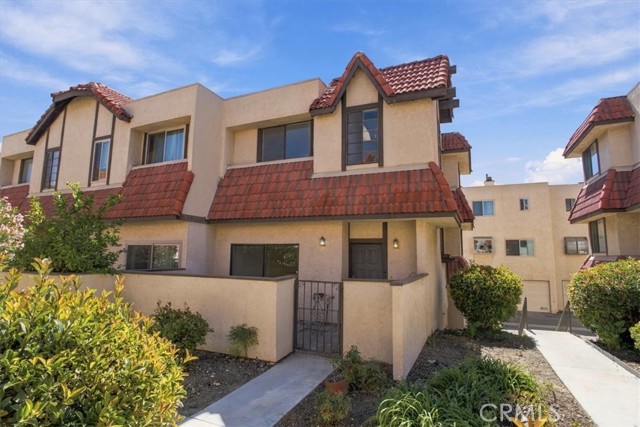 27623 Nugget Drive Unit 4 — photo