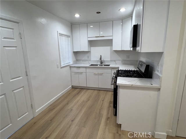 1840 W Glenoaks Blvd Unit a — photo
