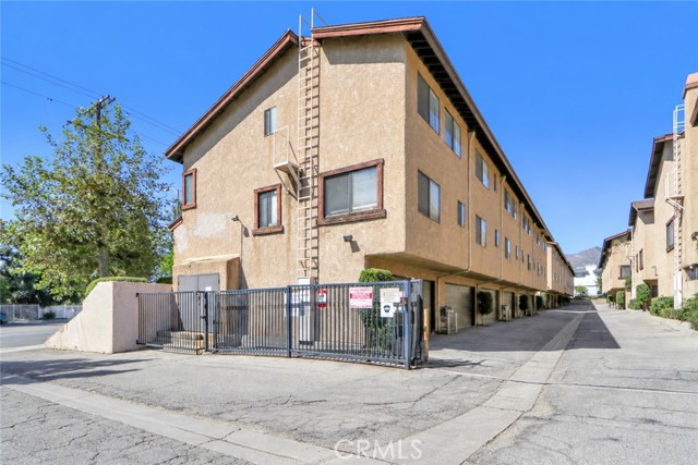 14201 Foothill Blvd 17 — photo
