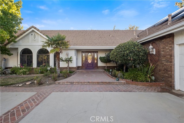 41529 41529 Mission Drive — photo