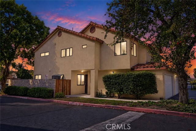 2567 Chandler Ave — photo