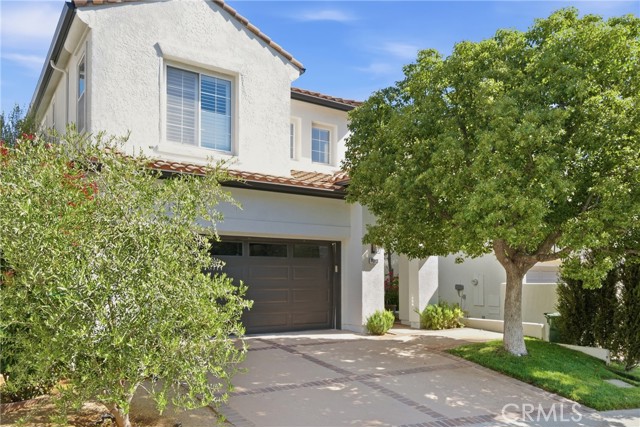 24813 Calle Cedro — photo