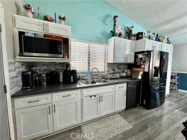 1308 W Avenue H8 — photo