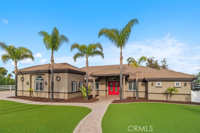 39526 Calle Cabernet — photo