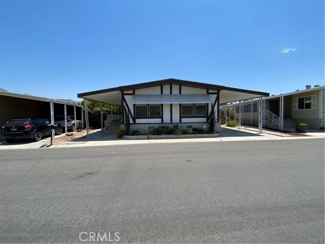 2230 Lake Park Dr 142 — photo