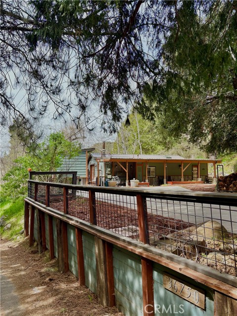 36750 Hilltop — photo