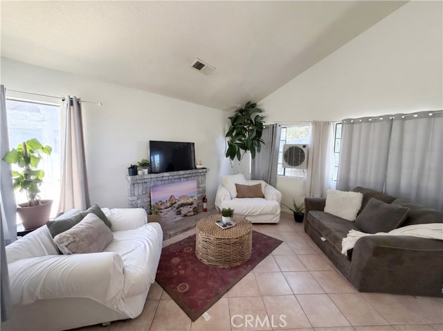15660 Lake Ridge Rd, Lake Elsinore, CA 92530 — photo 3