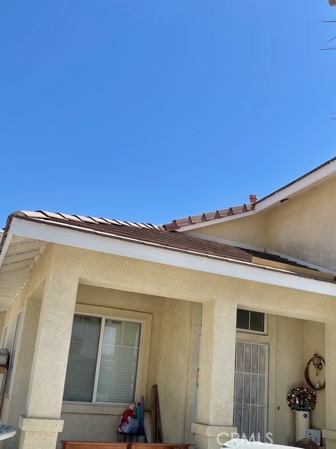 985 Windsong — photo