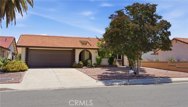 1126 Mayten Tree Ct — photo