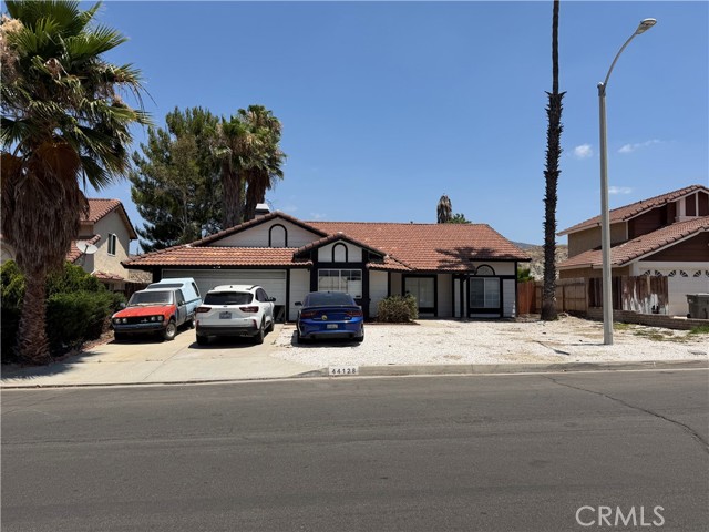 44128 Galicia — photo