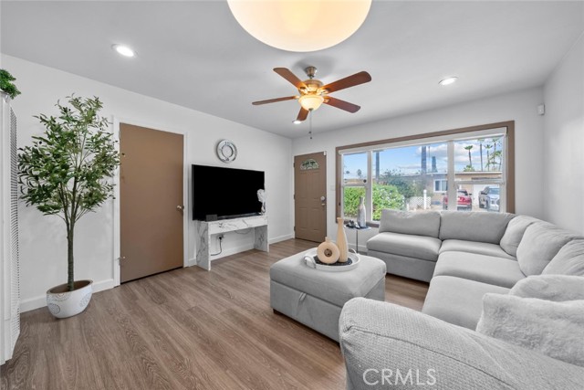 1411 Broadway Place — photo