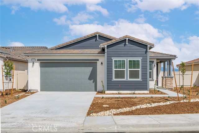 708 Lori Tree — photo