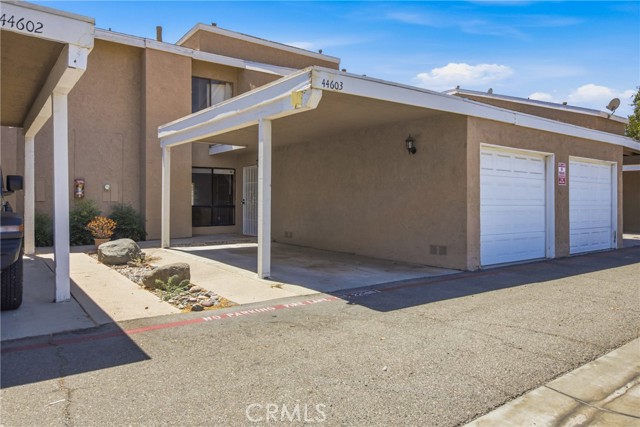 44603 La Paz Rd — photo