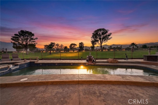 9757 Oakmount Blvd — photo