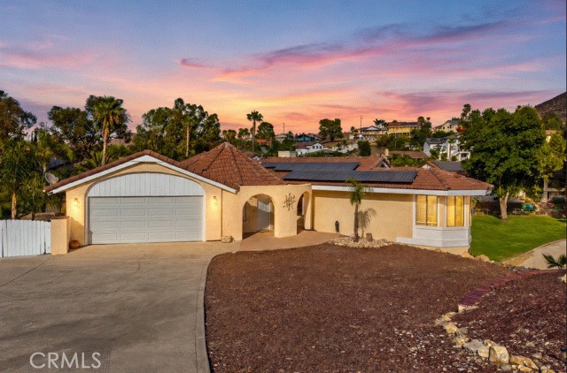 22032 W San Joaquin Dr — photo