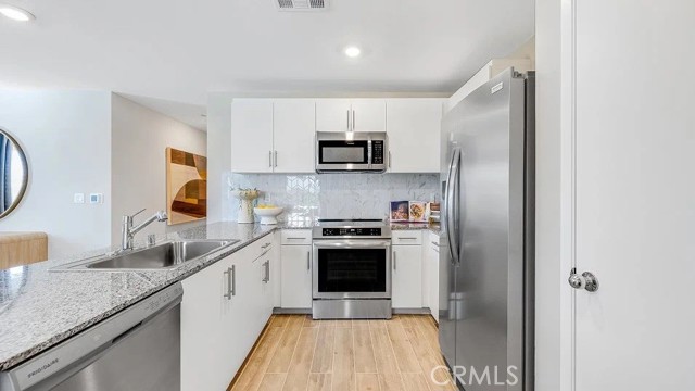 62500 Corsair St — photo