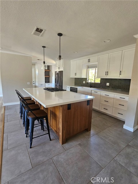 1733 Hillcrest Lane — photo