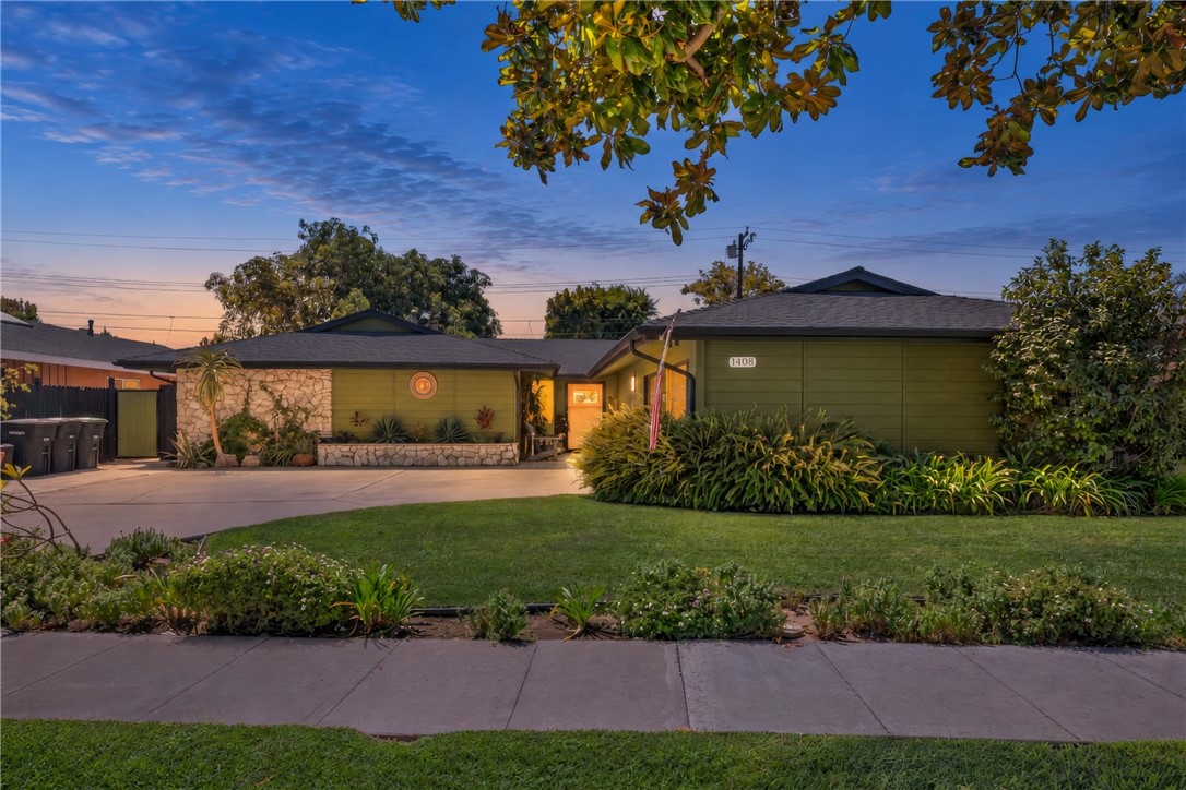 1408 E Fairway Dr — photo
