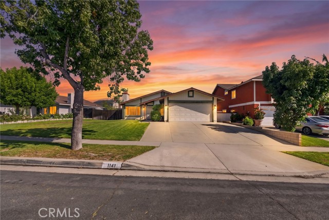 1141 Fallbrook Dr — photo