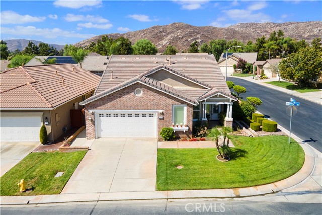 423 Casper Dr — photo