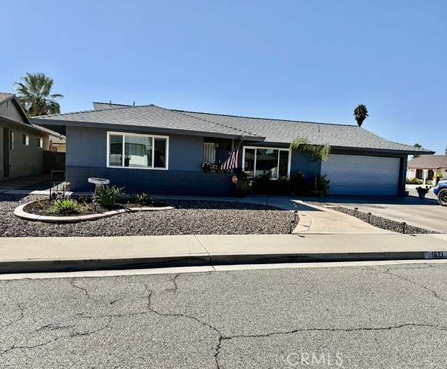 1621 W Montrose — photo