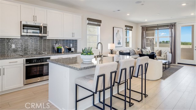 2635 E Lincoln Paseo — photo