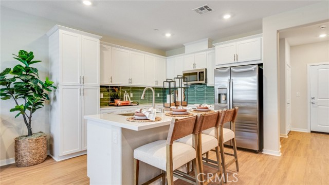 2881 E Amberley Privado — photo