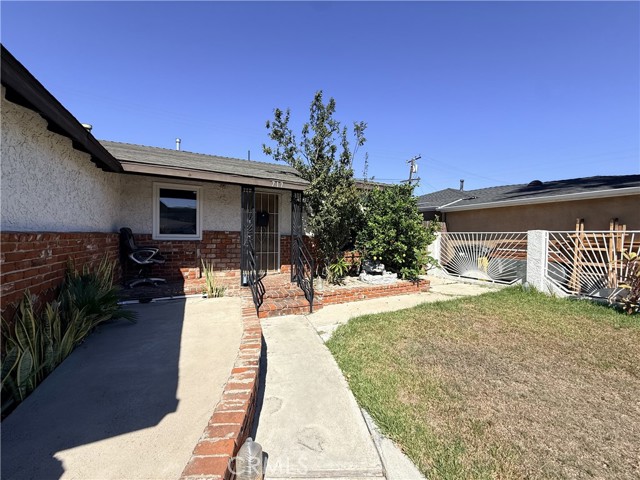 717 E Santa Rita — photo