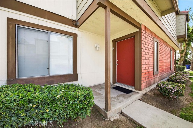 1218 S Cypress Ave B — photo