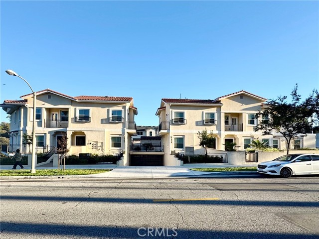 300 E Alhambra Rd F — photo