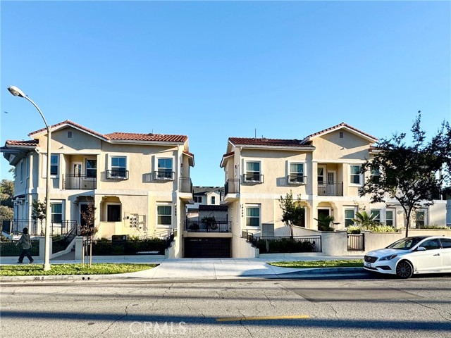 300 E Alhambra Rd D — photo