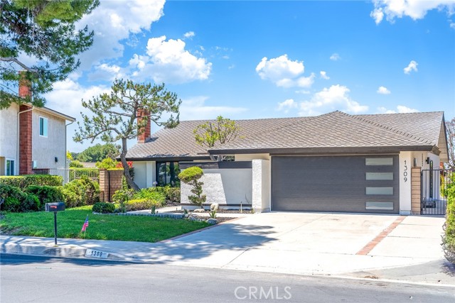 1309 Deeplawn Dr — photo