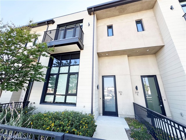 501 N Santa Anita B — photo