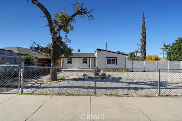 415 N Santa Fe — photo
