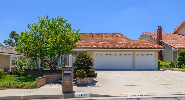 21786 Santaquin Dr — photo