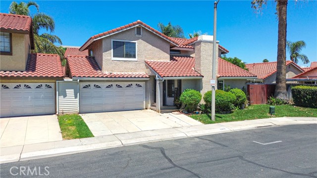2373 Lily Ct — photo