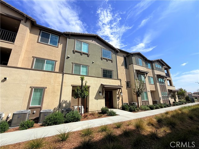 12925 Paradiso Dr 204 — photo