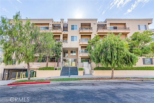 970 S St. Andrews Pl Unit 103 — photo