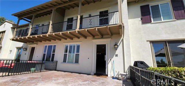 827 Terrace 6 — photo