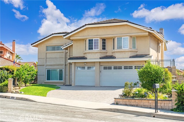 2212 Radcourt Dr — photo